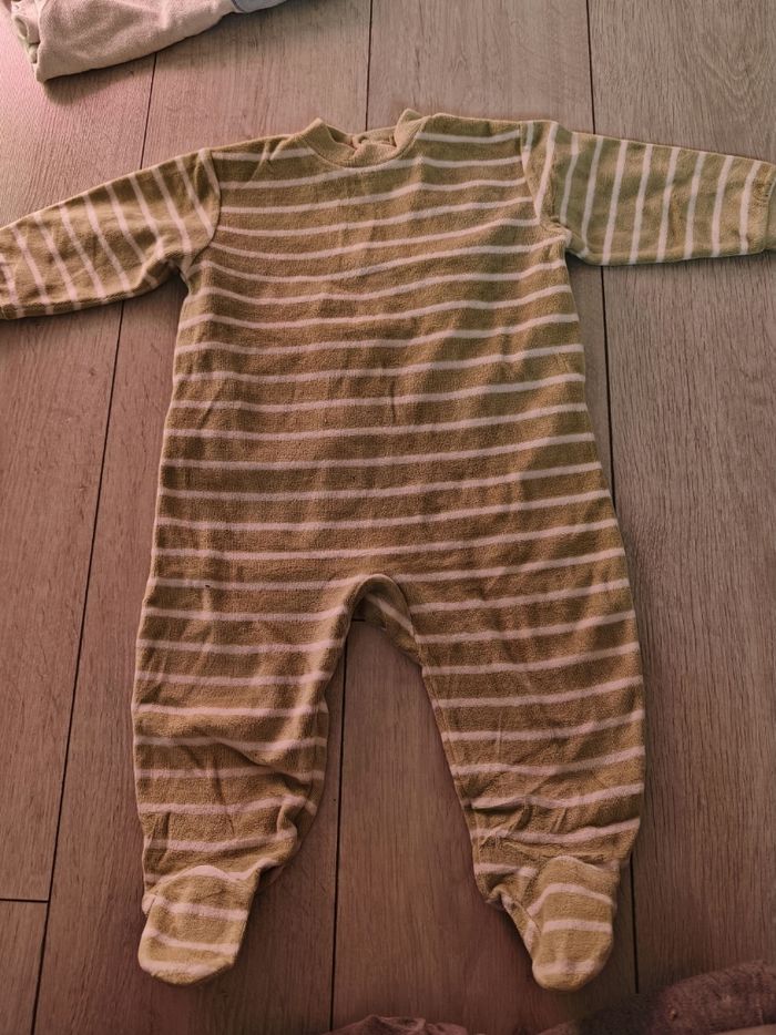 Gros lot vêtement garçon - photo numéro 6