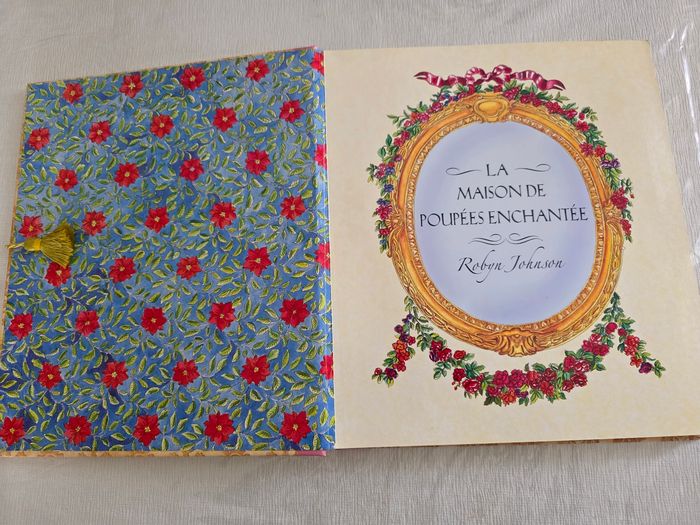 Livre la poupée  de maison enchantée - photo numéro 2