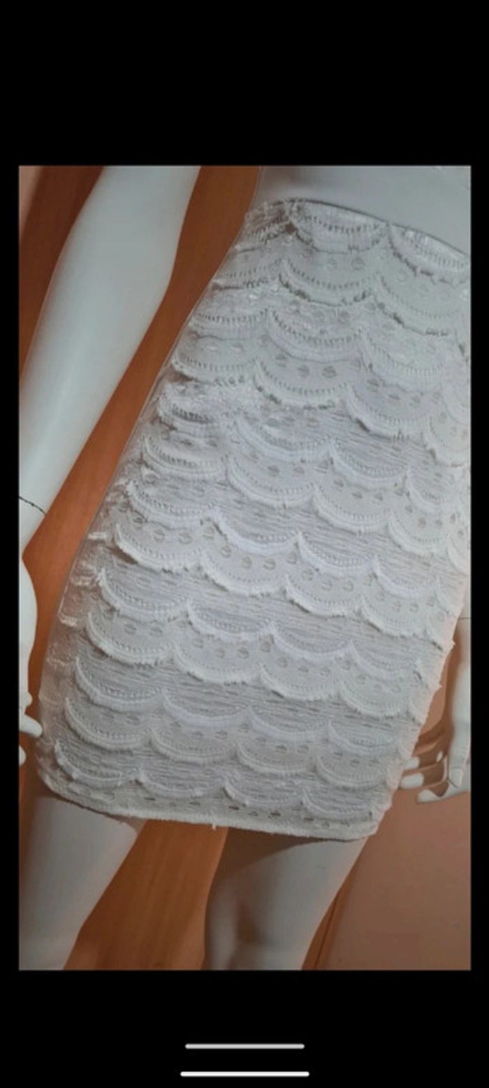 Robe blanche dentelle - photo numéro 3