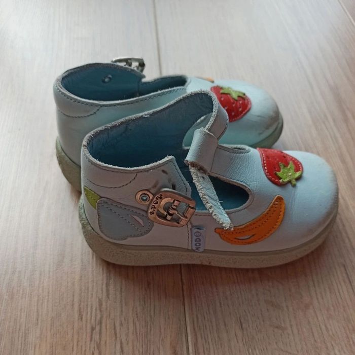 chaussures bleues pastels pâles MOD8 pointure 22