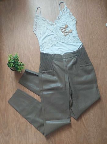 Legging/jegging simili cuir marron clair T38 Only neuf 🍂