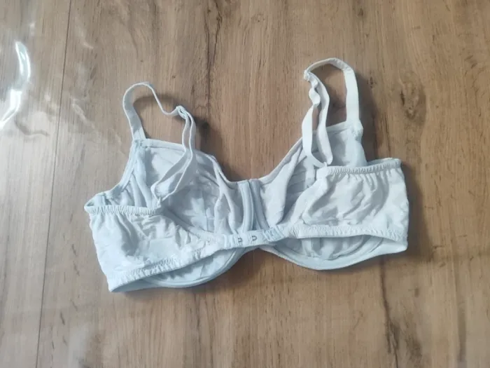 Soutien-gorge Blanc Taille 90F - Polyester Élasthanne - Très Bon État - photo numéro 2