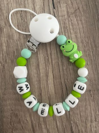 Attache tétine personnalisée Grenouille