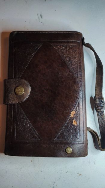 Porte feuille ancien cuir