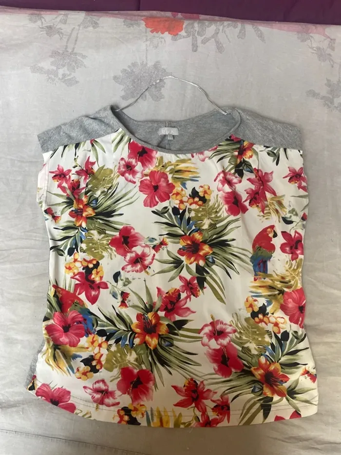 Maillot gris à fleurs bnk taille s
