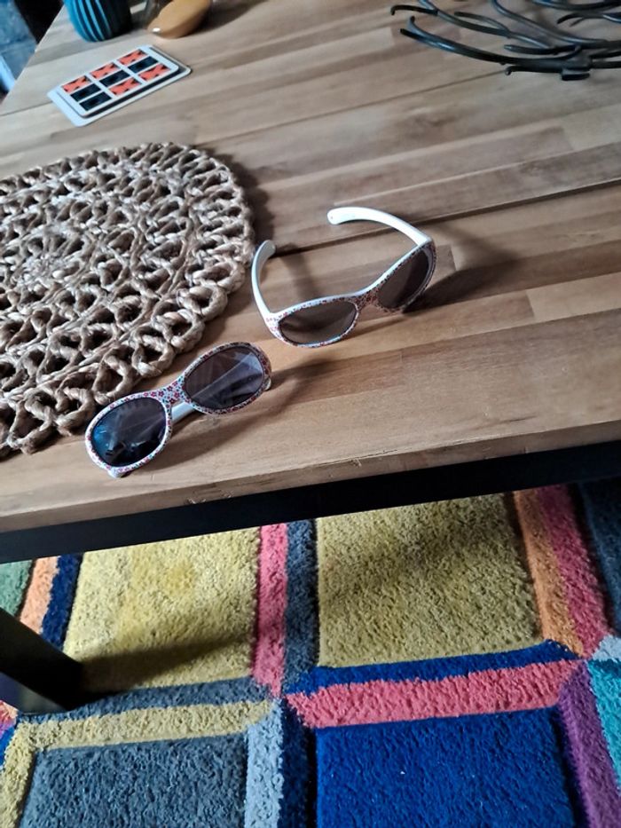 Lot de deux paires de Lunette de soleil ski