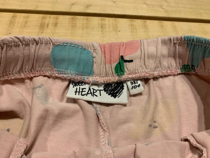 Short rose clair Sweet Heart 98/104 ( 3 / 4 ans ) - photo numéro 3