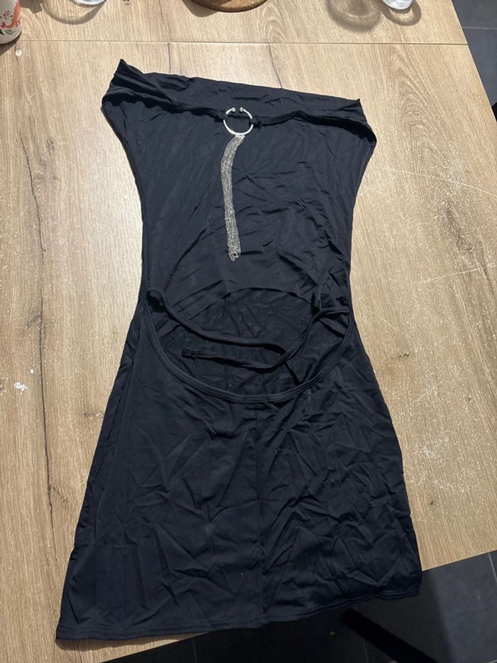Robe soirée courte dos nu - photo numéro 3