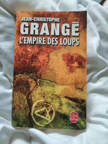 L empire des loups de Christophe grange 