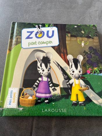 Livre bébé Zou part camper