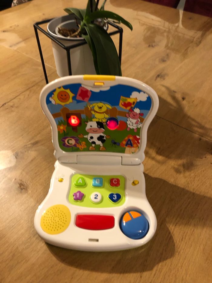 Ordinateur premier âge - photo numéro 3