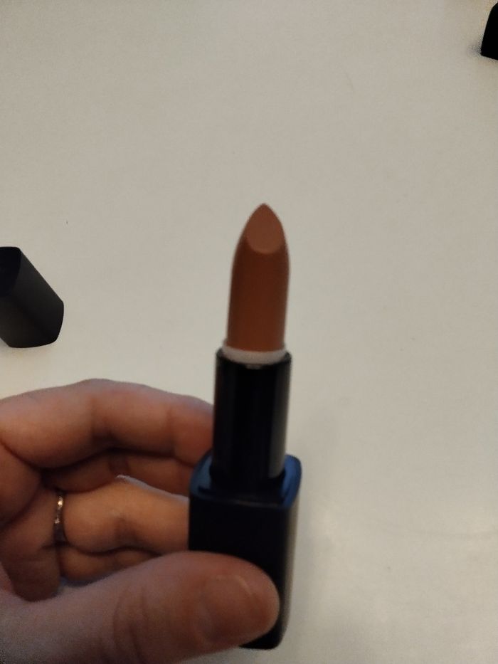 Rouge à lèvres younique - photo numéro 6