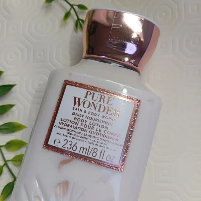 Lot de Lotion et Crème Pour le Corps Bath and Body Works. Among The Clouds et Pure Wonder - photo numéro 4