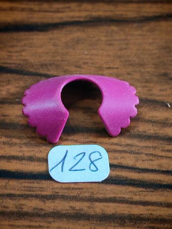 Playmobil medieval 1900 col écharpe fushia