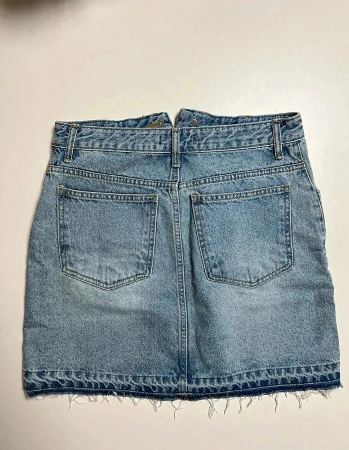 Jupe en jean taille M achetée en Corée du Sud excellent état-> Petite jupe en jean achetée en Corée - photo numéro 4