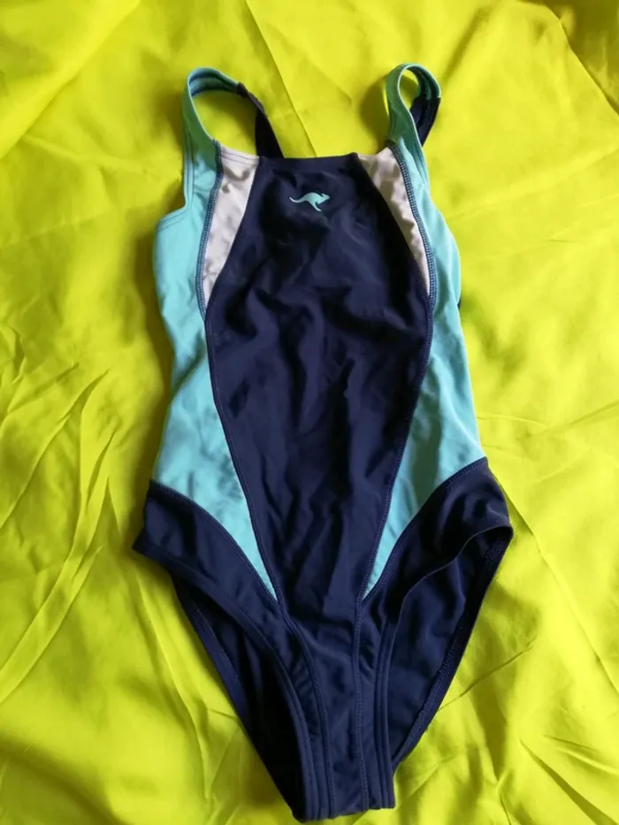 Maillot de bain une pièce fille