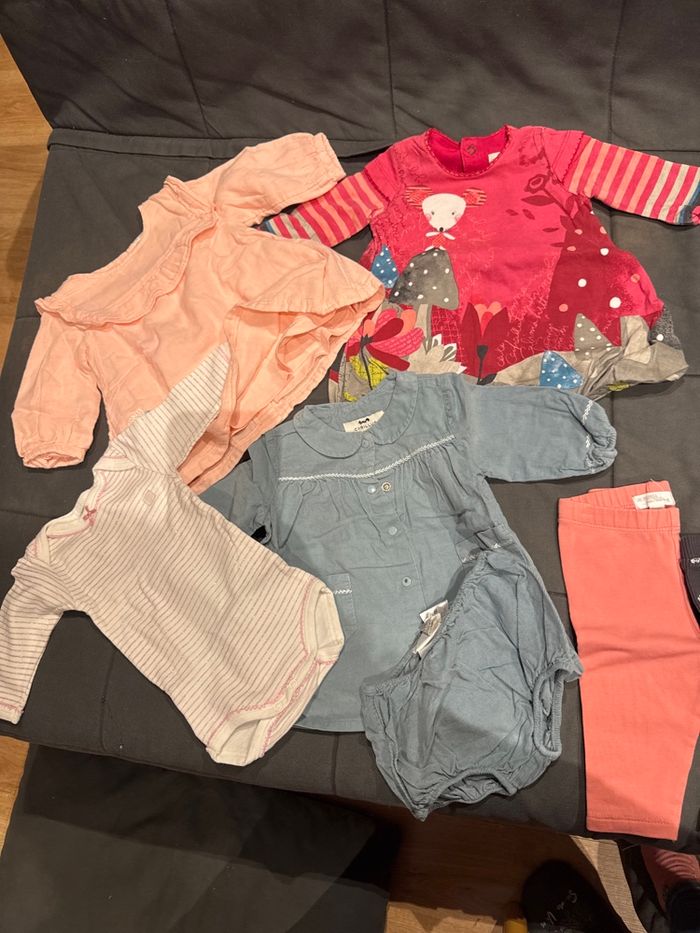 Lot vêtements - photo numéro 2