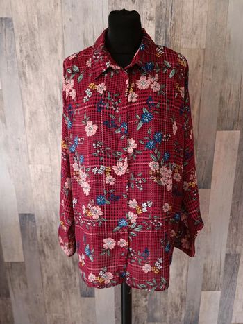 Chemisier fleuri couleur bordeaux 48