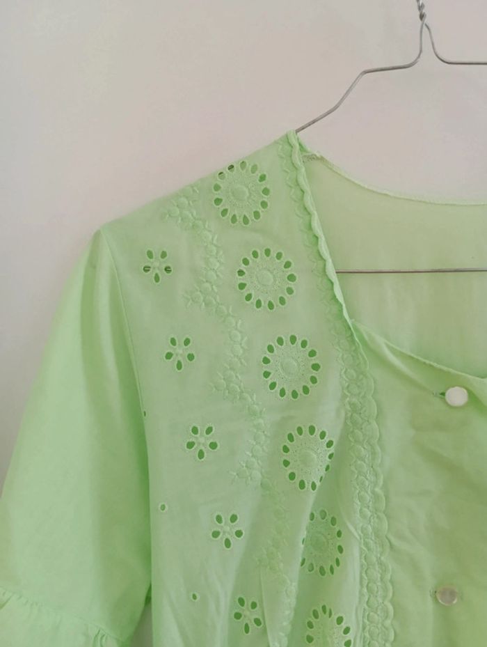 Chemise de nuit vintage à porter en robe
taille estimée à confirmer avec les mesures. - photo numéro 3