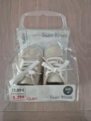 Chaussures souples dorées 19
