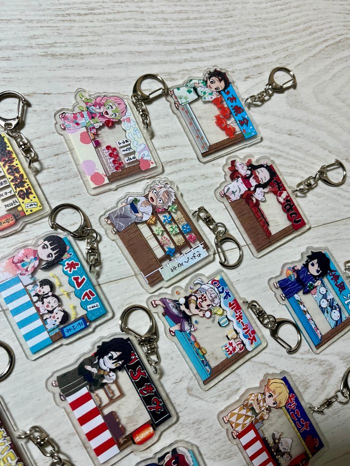 Lot de 18 portes clés « Démon slayer » neuf - photo numéro 3