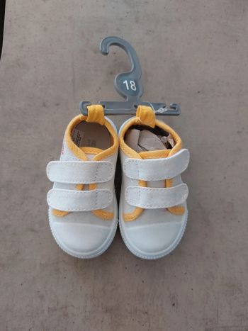 Chaussures / In Extenso / Taille 18