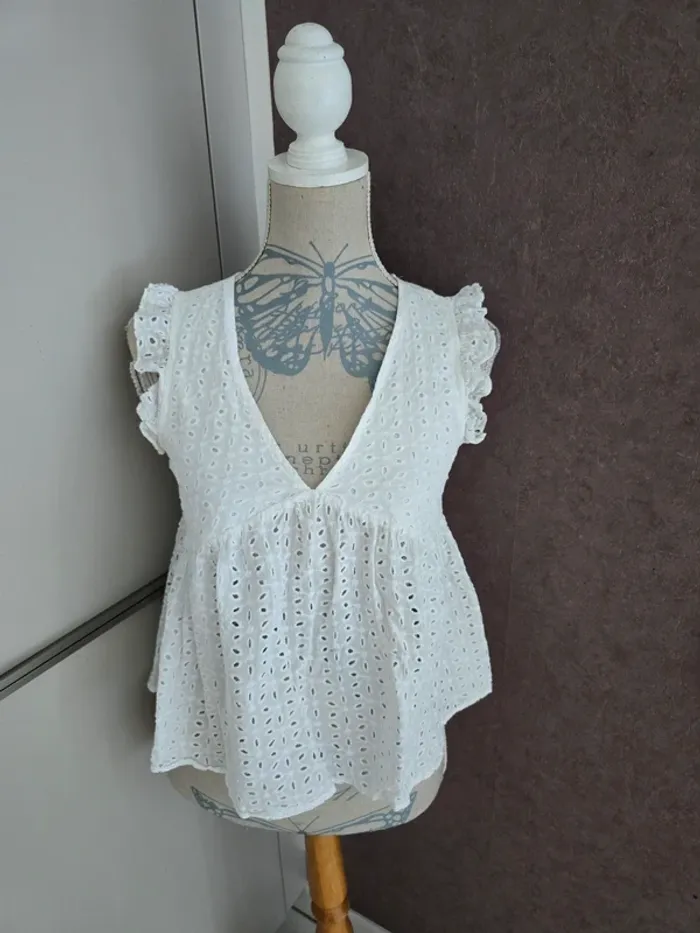Haut broderie anglaise Ikoone & Bianka taille S M excellent état