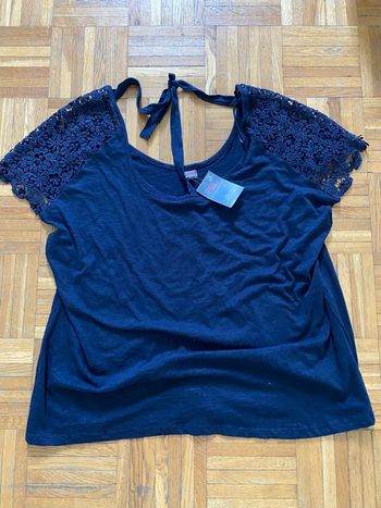 T-shirt pour femmes taille 50 (Si Belle en XL!)