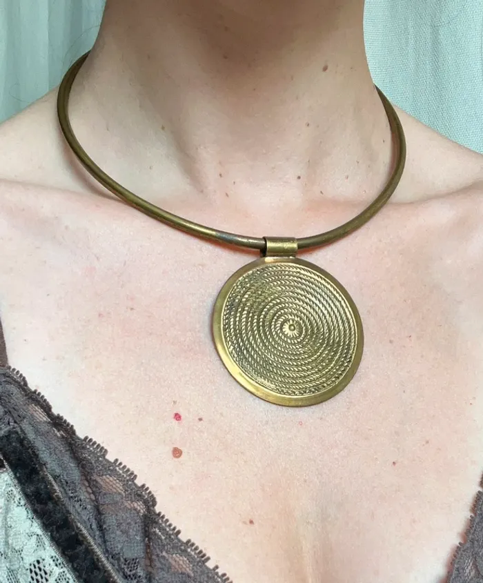 Collier ras de cou doré style torque Ethnique y2k Boho trending - photo numéro 2