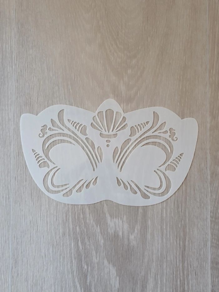 Masque pochoir enfant