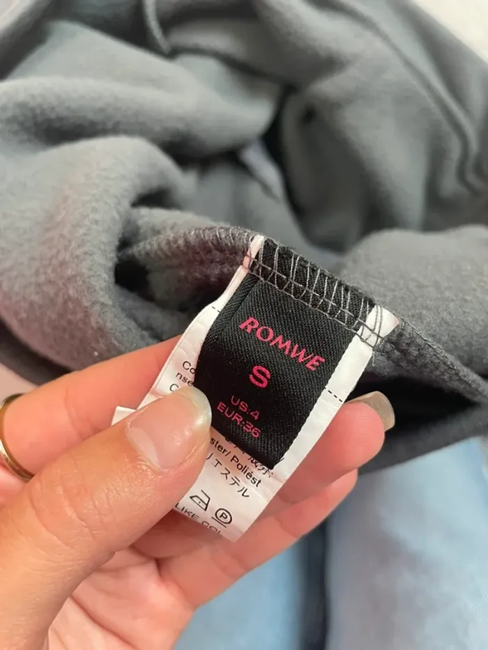 Sweat zip à capuche - photo numéro 4