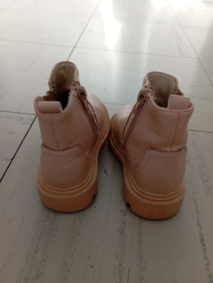 Paire de bottines beiges T23 - photo numéro 5