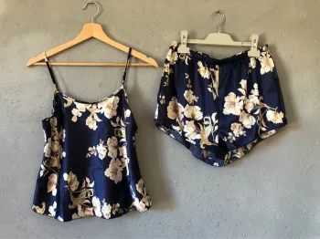 Pyjama en Satin taille M 🌻