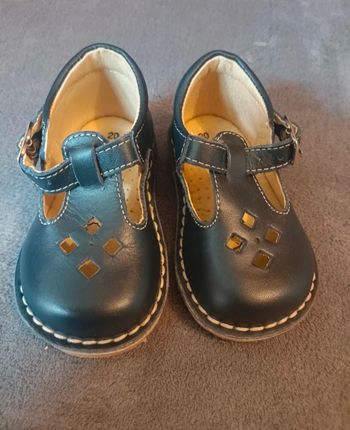 Chaussures bébé Freemouss neuves – taille 20
