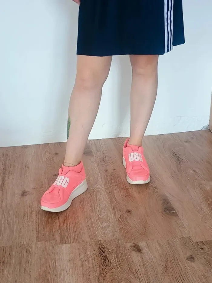 basket UGG rose T39 - photo numéro 2