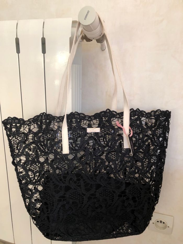 Cabas en dentelle neuf noir