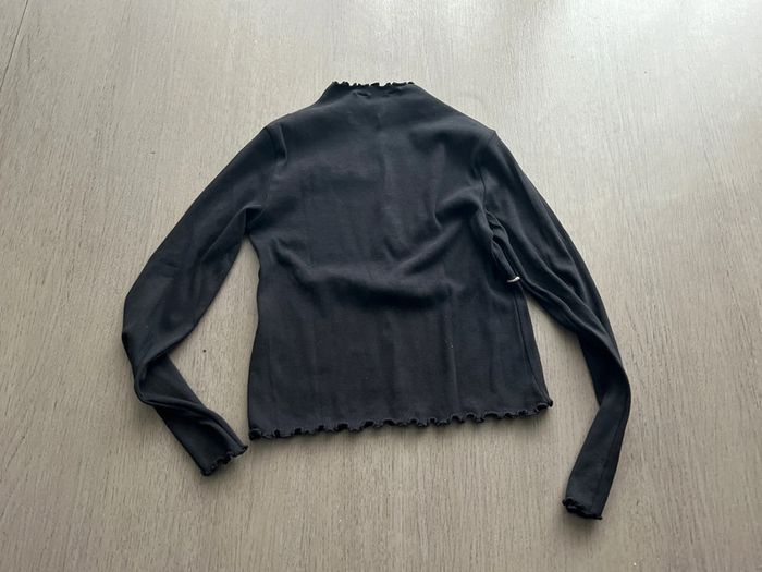 T shirt H&M 10 ans excellent état - photo numéro 4