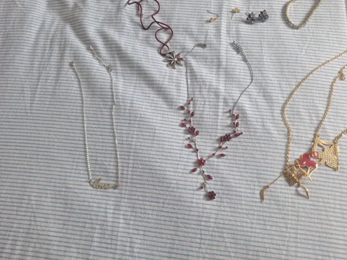 Lot bijoux diverses - photo numéro 2