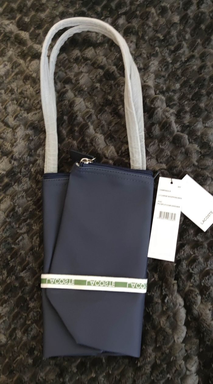 Sac a bandoulière Lacoste taille L bleu marine - photo numéro 3