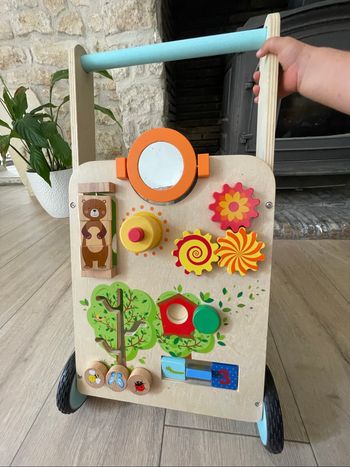 Chariot de marche en bois avec freins
