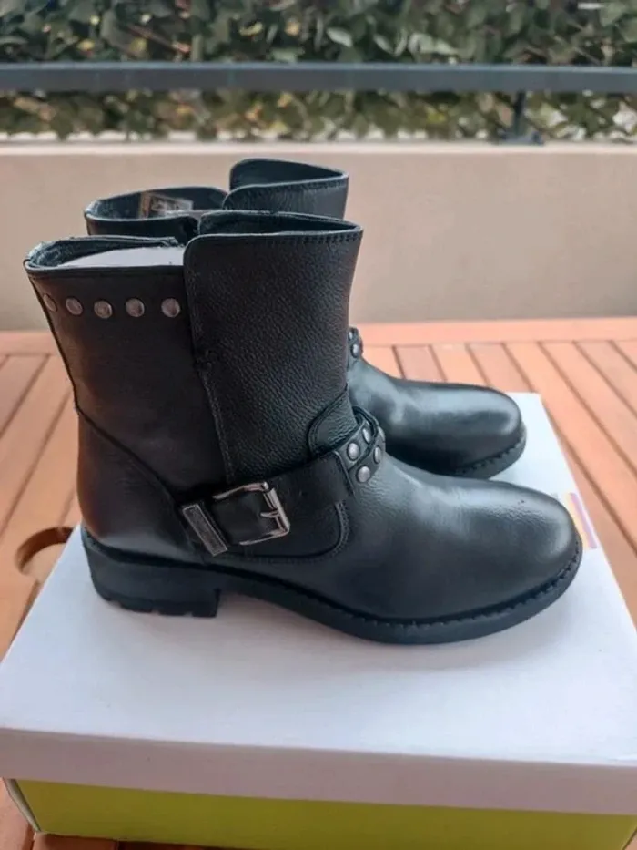 Bottines les Tropéziennes par M belarbi pointure 35 - photo numéro 2