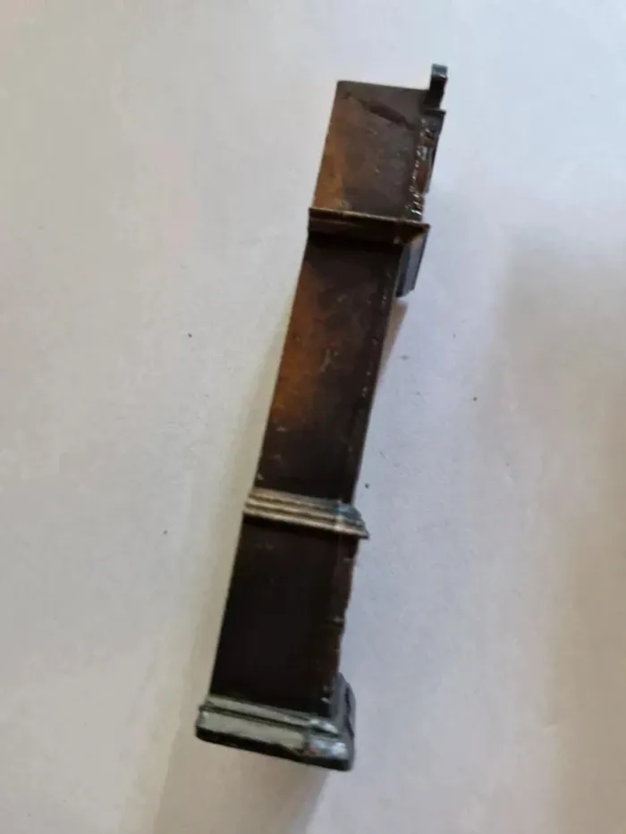 Taille crayon métal grande horloge - photo numéro 3