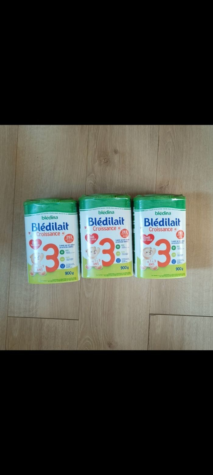 3 boîtes de lait Bledilait croissance 3