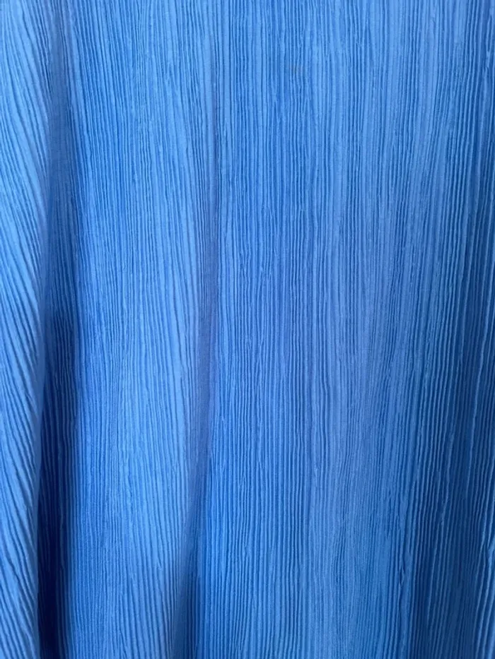 Haut bleu - photo numéro 2