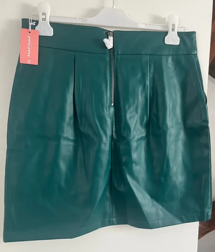 Jupe simili cuir neuve - photo numéro 3