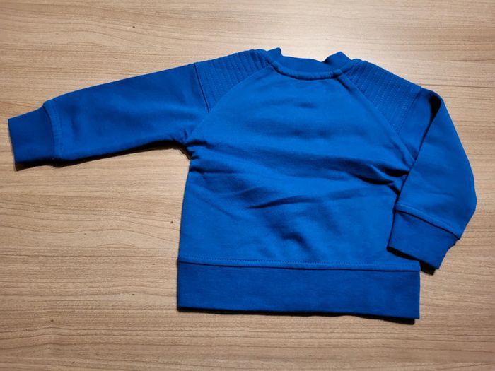 Gilet taille 6 mois (68 cm) - photo numéro 2