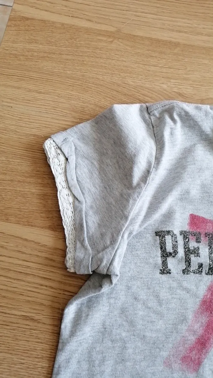 Tee shirt taille 12 ans - photo numéro 2