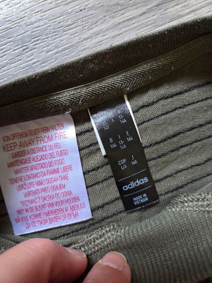 T-shirt Adidas - 13/14 ans - photo numéro 3