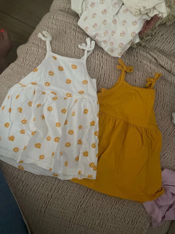 Robe kiabi 3 mois jaune moutarde blanche