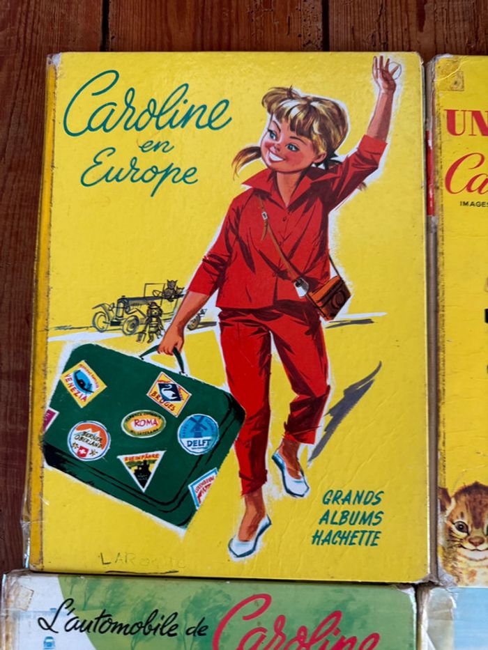 Livres Caroline anciens état satisfaisant - 4 grands albums Hachette première édition - photo numéro 4